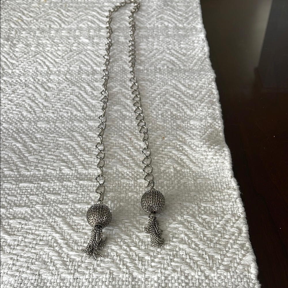 Elegant Silver Chain Necklace